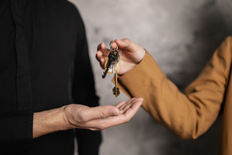 Zweitwohnsitz in NRW anmelden – Schlüsselübergabe für die neue Wohnung
